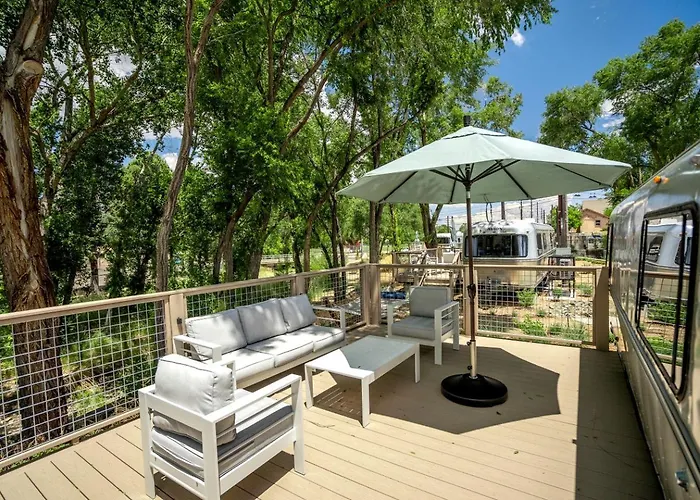 Renovated Airstream Near Whiskey Row In Downtown Prescott, Arizona *